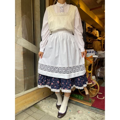 apron 447[na567]