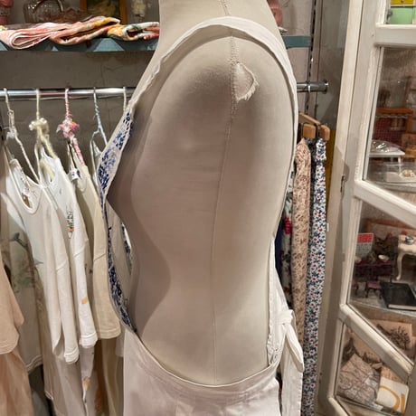 apron 422[ge108]