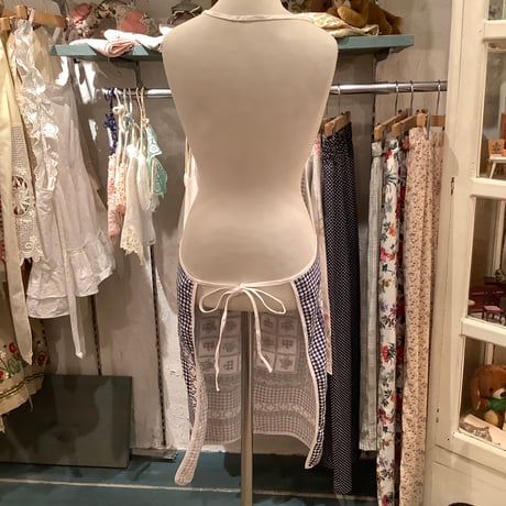 apron 432[ge140]