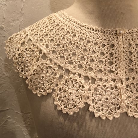 collar 82[FF656]