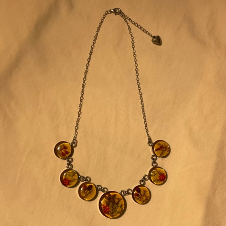 accessory 272[ge209]