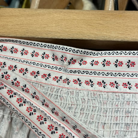 apron 489[ge752]