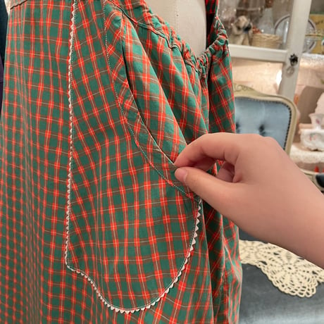 apron 464[ge543]