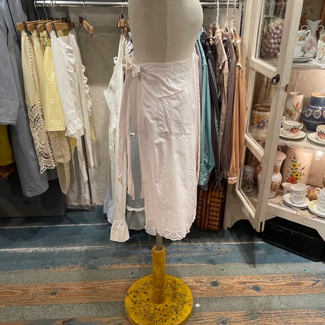 apron 488[ge751]