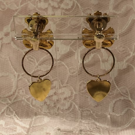 accessory 68[y223]