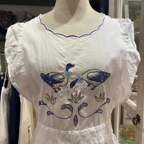 apron 589[ge690]