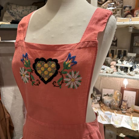 apron 636[ge298]