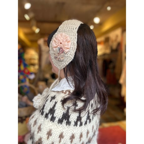 hat 255[na659]