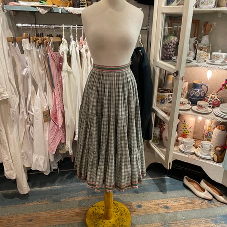 skirt 641[AR516]