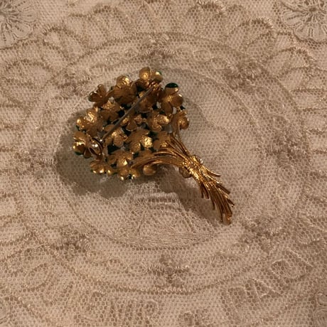 accessory 708[U409]