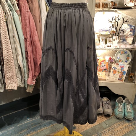 skirt 552[AR75]