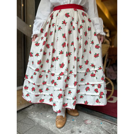skirt 572[KS93]