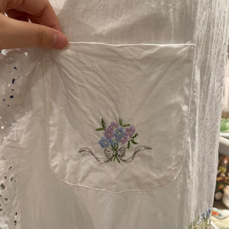 apron 598[ge699]