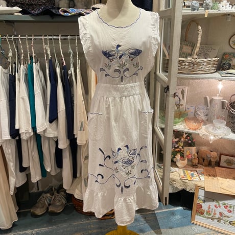 apron 589[ge690]