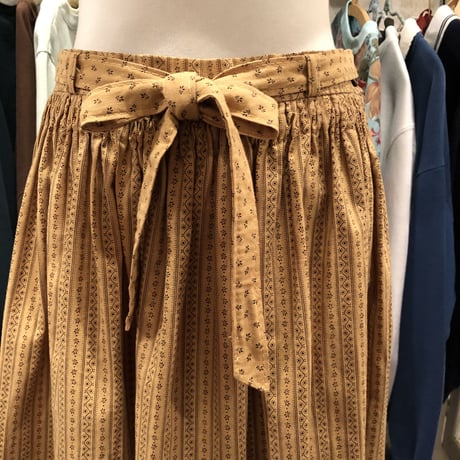 skirt 976[ks19]