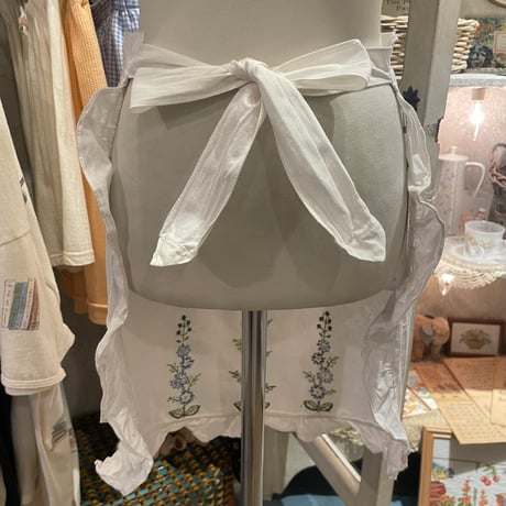apron 594[ge695]