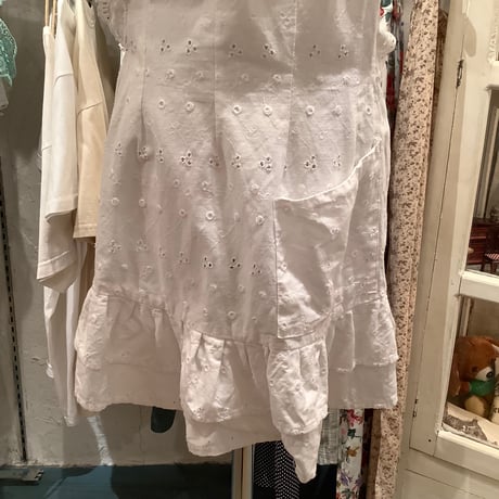 apron 433[ge136]
