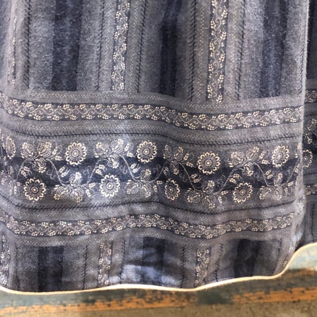 skirt 750[ge151]