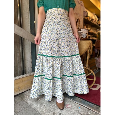 skirt 562[na581]