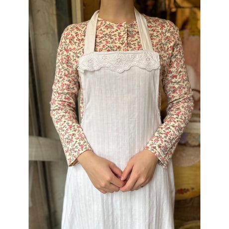apron 371[ge759]