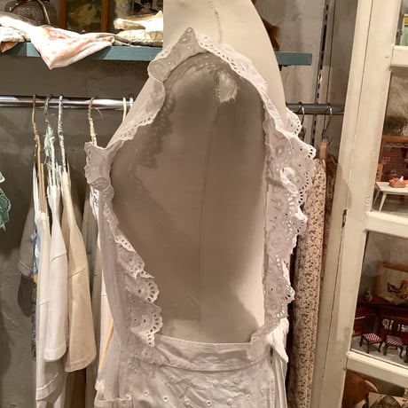 apron 433[ge136]
