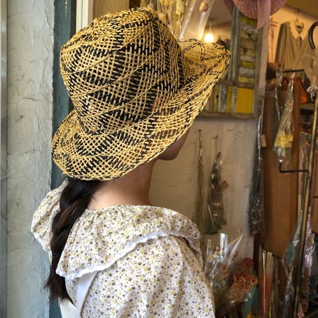 hat 40[MAD-85]
