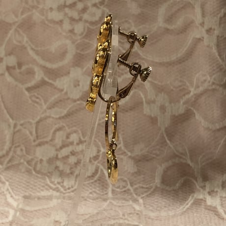 accessory 68[y223]