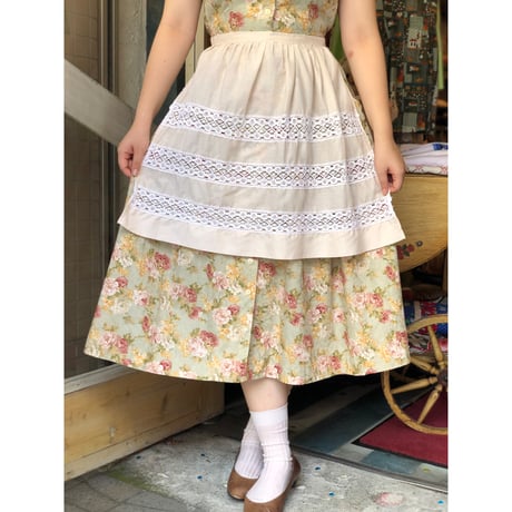 apron 441[ge138]