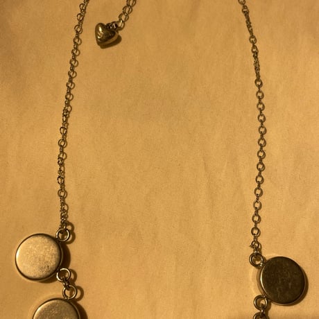 accessory 272[ge209]