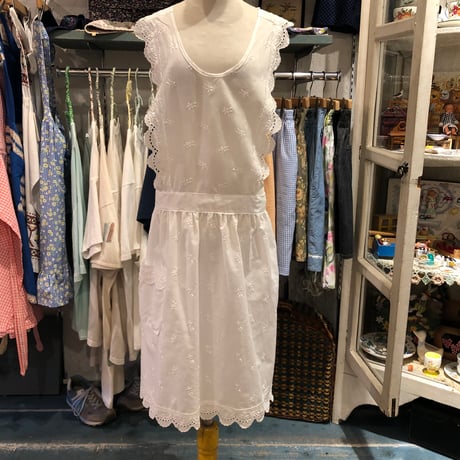 apron 576[ge644]