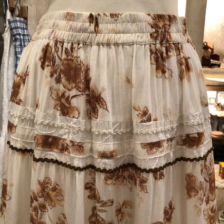 skirt 64[na37]