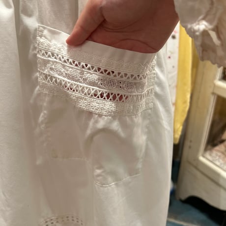 apron 412[ge43]