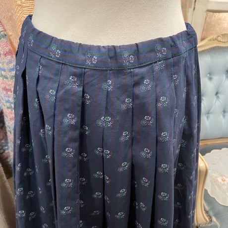 skirt 530[na752]