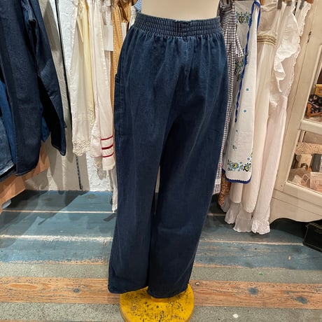 bottoms 888[na255]