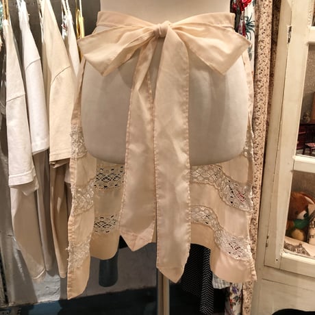 apron 441[ge138]