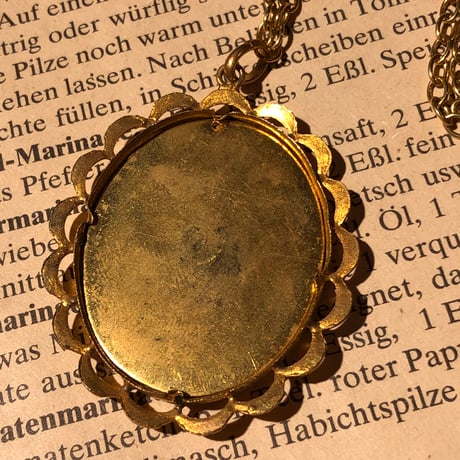accessory 408[ge58]