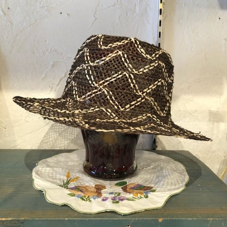 hat 40[MAD-85]