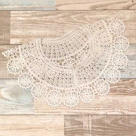 collar 82[FF656]