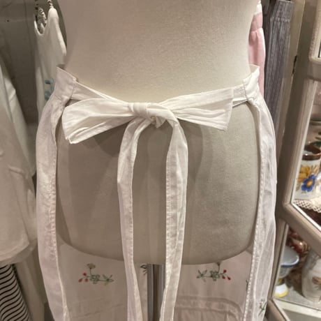 apron 572[ge462]