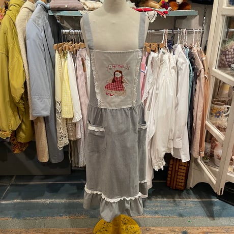 apron 483[ge745]
