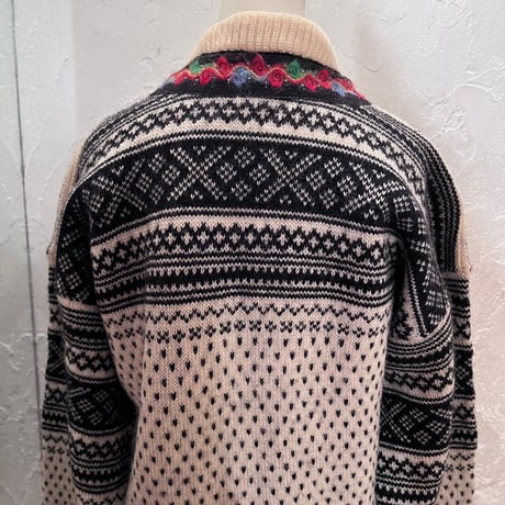knit 677[AR11]