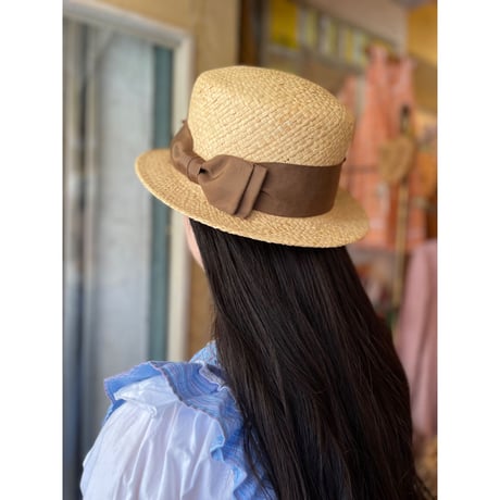 hat 135[ge-731]