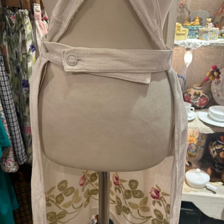 apron 528[ge68]