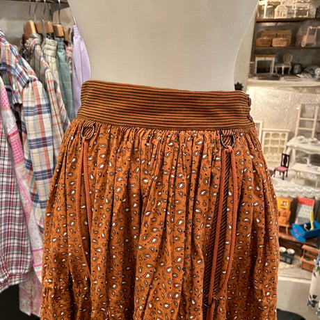 skirt 124[na486]