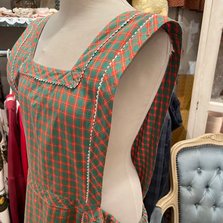 apron 464[ge543]