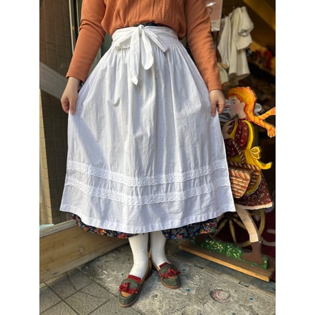 apron 668[na976]