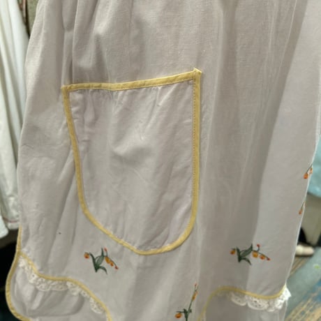 apron 493[na817]