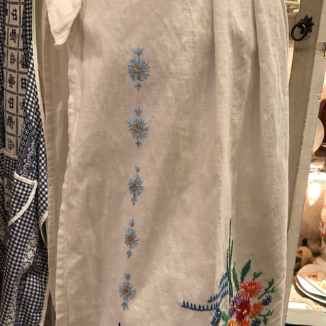 apron 552[ge165]