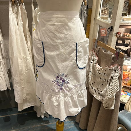 apron 667[na969]