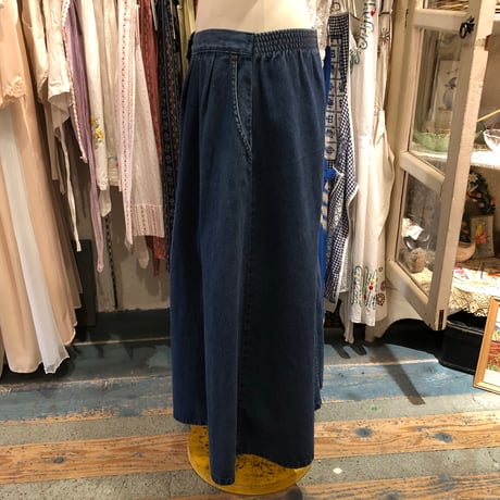 skirt 682[na192]